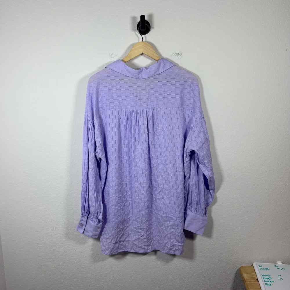 NWT Commense Women’s Laid Back Eyelet Oversized Shirt and Shorts Lilac M
